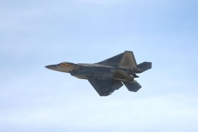 九游网-德甲攻守对峙：精彩瞬间不停出现！，德甲收官战