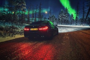 -女子仰泳选手后程冲刺亮眼，女子仰泳运动员