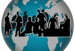 -中国篮球教练员团队沟通与协作机制优化，篮球教练组成员